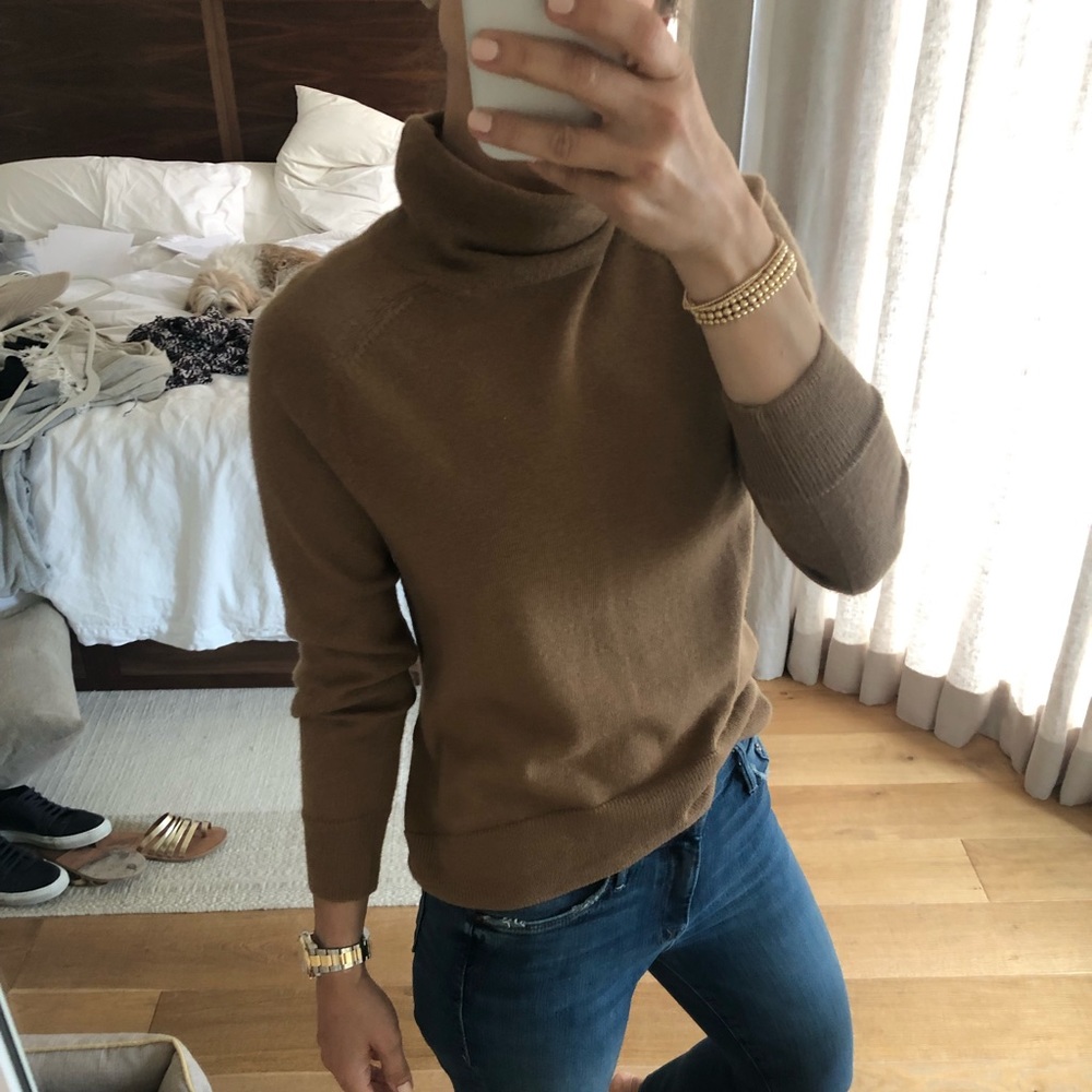 Camel lightweight sweater from Aritzia, XXS.
